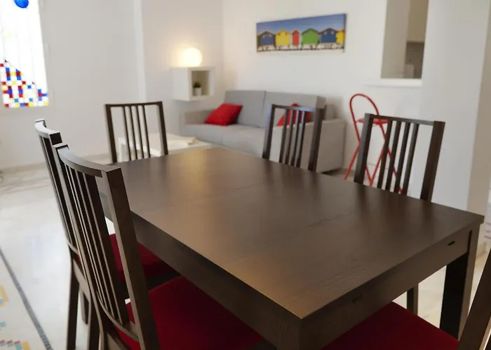 111 Alberca 8-3 دينايا